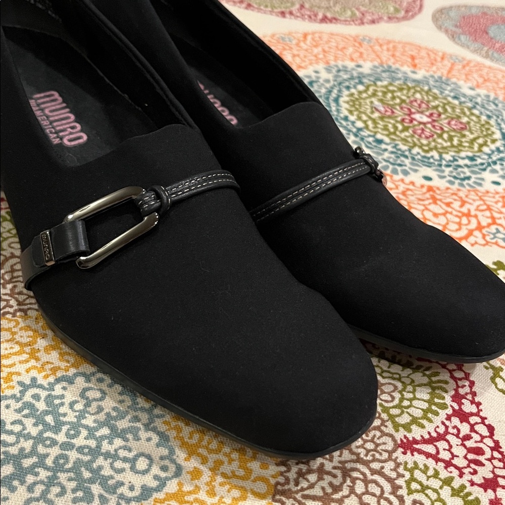 Munro American Cindi Stretch Black Pumps size 8 women’s - Picture 2 of 10